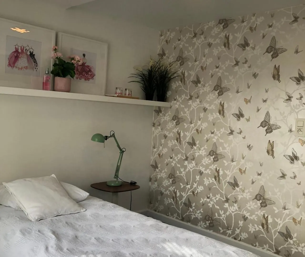 *** Guest house Guesthouse Poppies , Free Parking Ostend Belgium